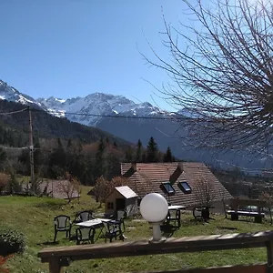 https://auberge-du-grand-joly.hotels-rhonealpes.com