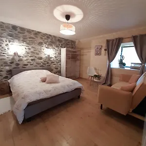 https://l-etable-au-naturel.hotels-rhonealpes.com